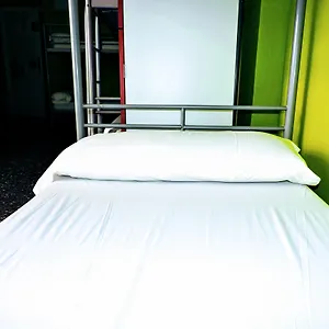 Onefam Les Corts Hostal