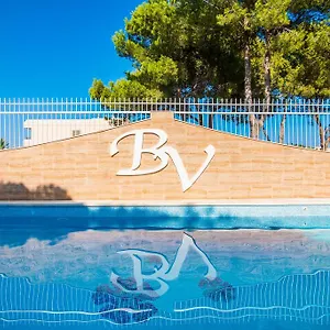 hotel-baviera-cala-ratjada-mallorca.allmallorcahotels.com/